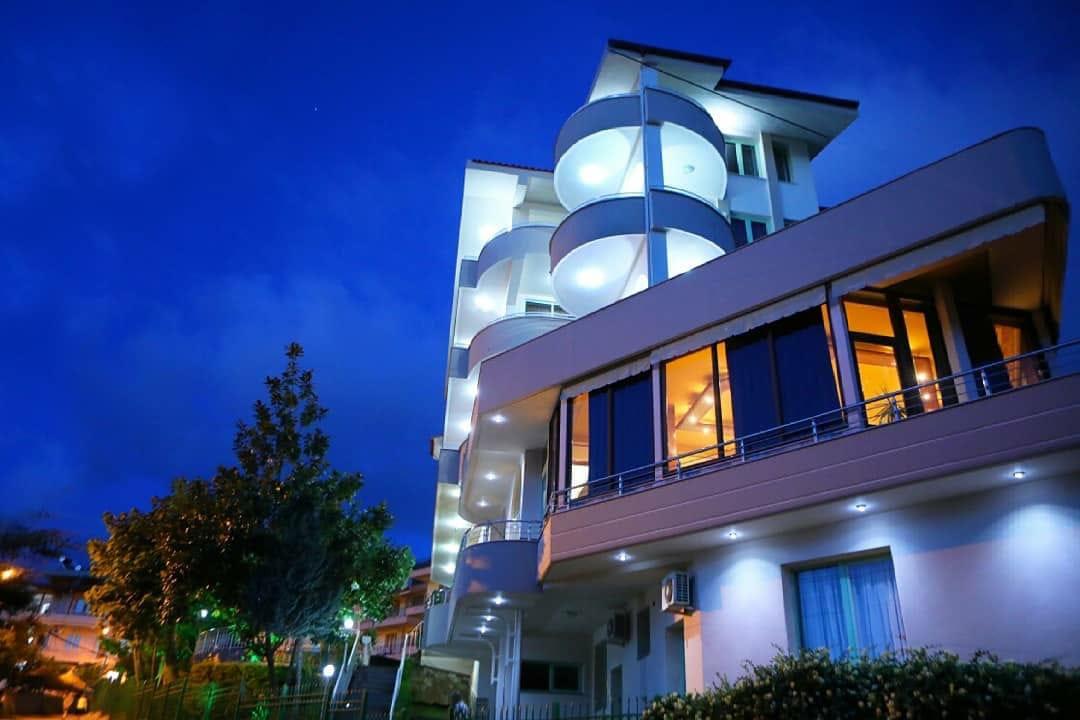 Hotel Europa Вльора Екстер'єр фото